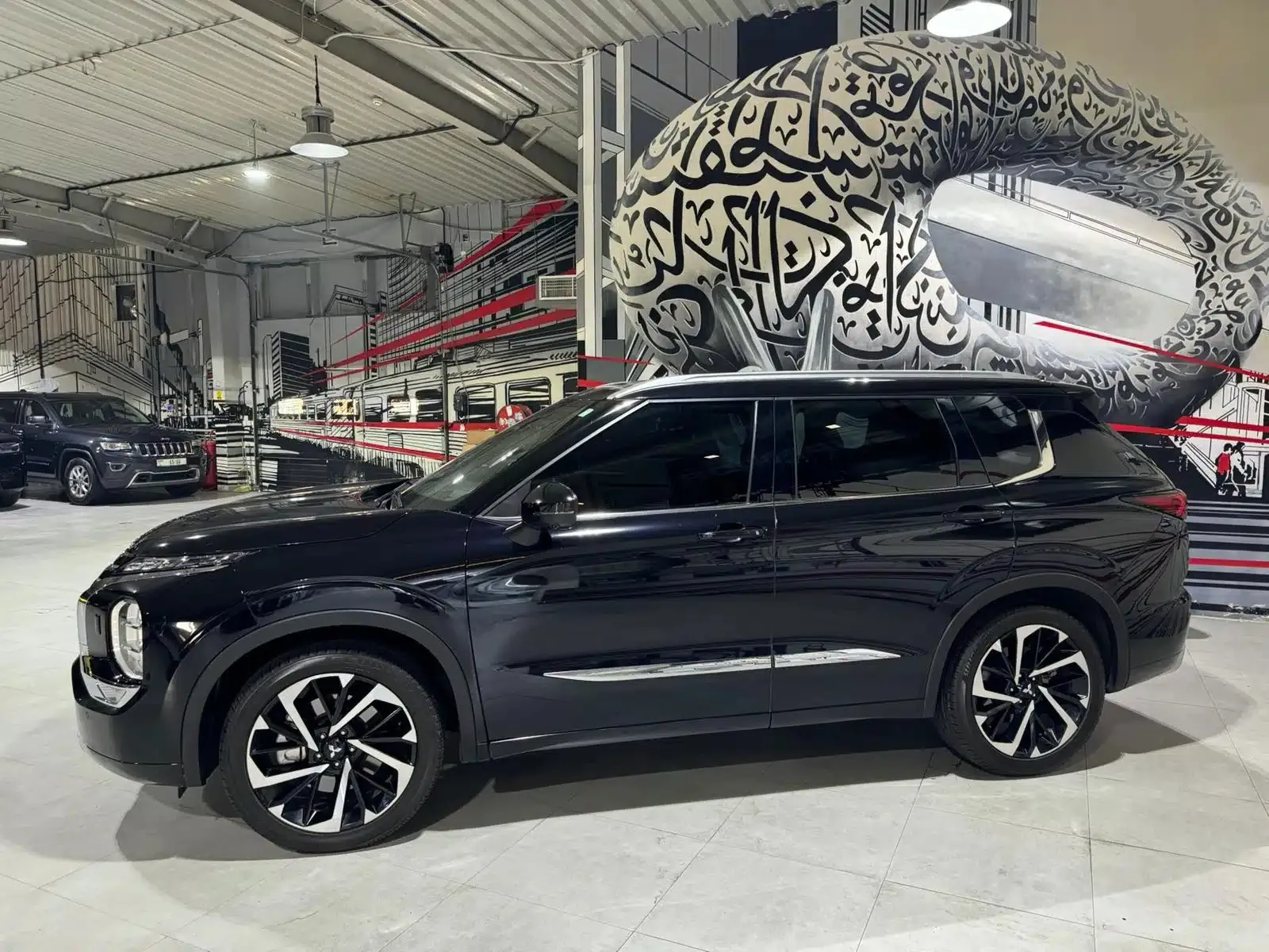Car image 7