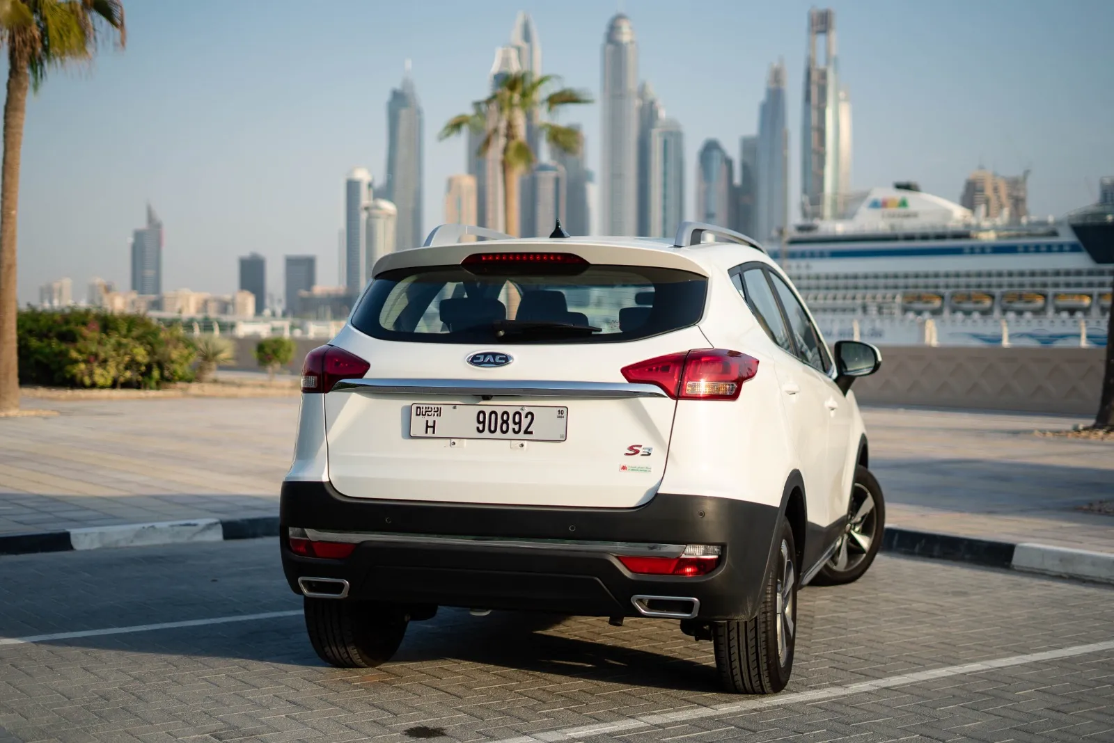 Car image 6