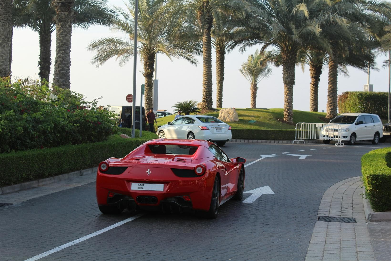 How Dubai’s Roads Shape the Supercar Experience