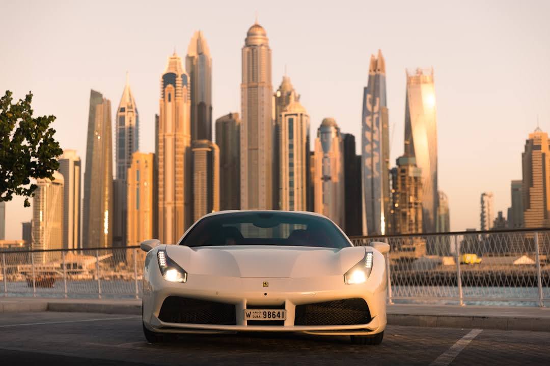 What Defines an Exceptional Car Rental Experience in Dubai?