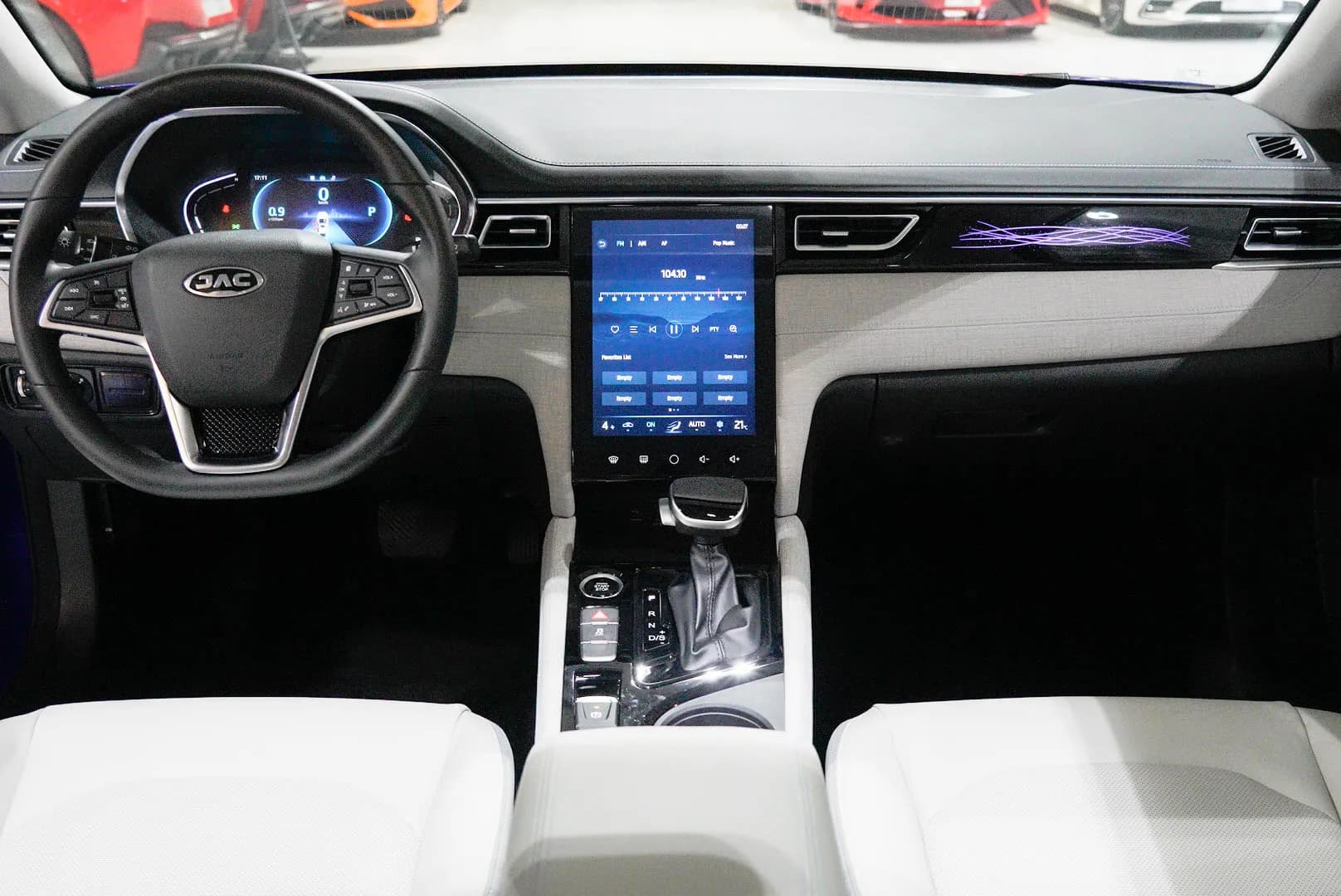 Car image 5