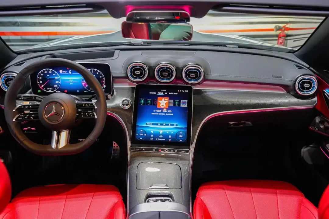 Car image 5