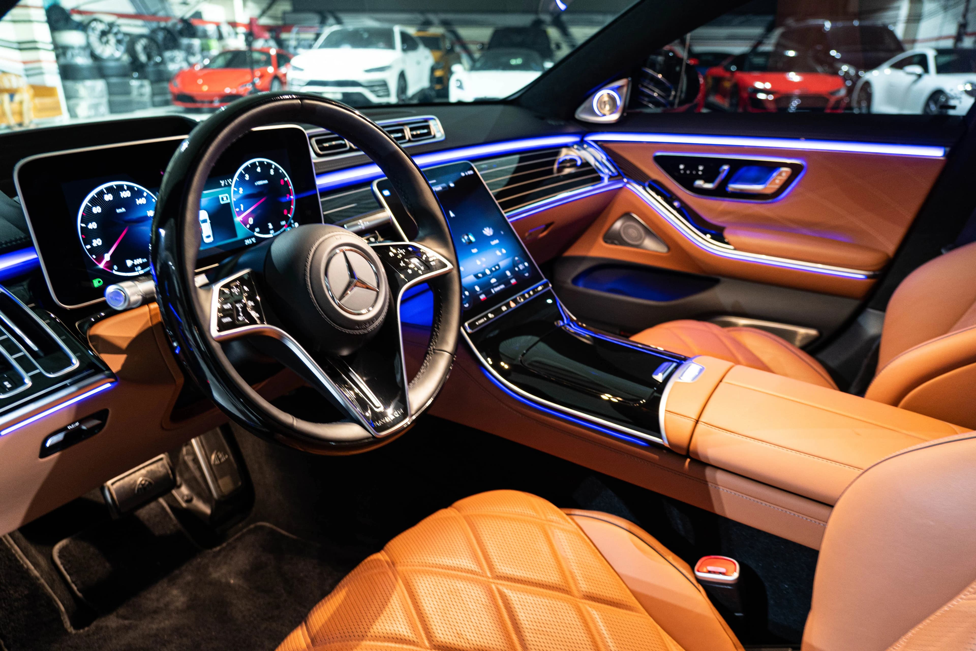 Car image 4